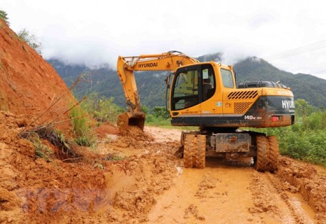 Khắc phục hậu quả mưa lũ ở phía Bắc: Khai thông nhiều tuyến quốc lộ