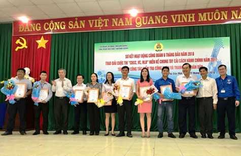 Đoàn khối Các cơ quan tỉnh:  Trao giải cuộc thi hiến kế chung tay cải cách hành chính