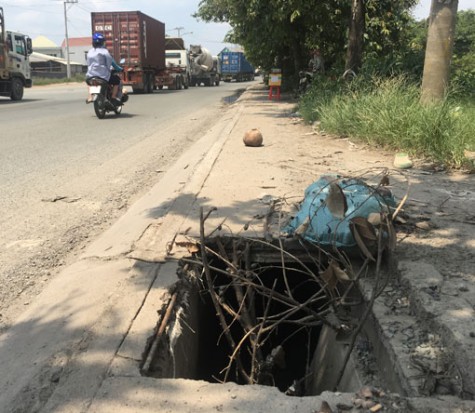 Hố ga “bẫy người đi đường”