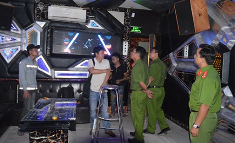 Doanh nghiệp, cơ sở kinh doanh dịch vụ karaoke: Ngày càng quan tâm công tác phòng cháy, chữa cháy