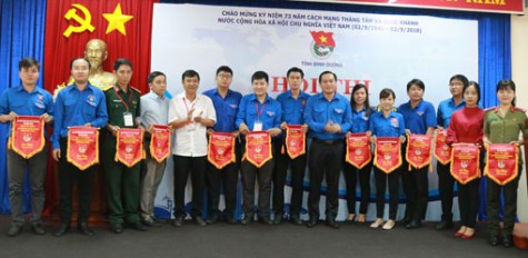 Tỉnh đoàn tổ chức hội thi Tin học khối cán bộ, công chức, viên chức trẻ