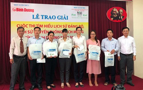 Trao giải cuộc thi Tìm hiểu lịch sử Đảng bộ, truyền thống cách mạng tỉnh Bình Dương quý III, năm 2018