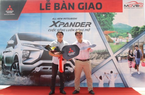 Bàn giao xe Xpander tại Moveo Bình Dương