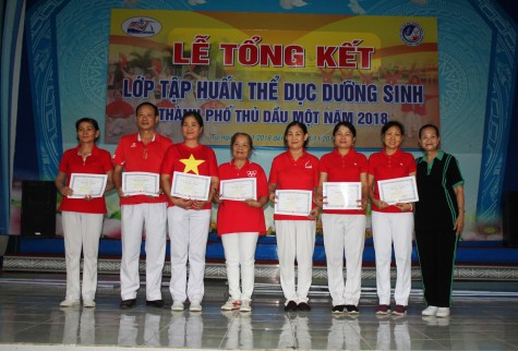 TP.Thủ Dầu Một: Tổng kết lớp tập huấn thể dục dưỡng sinh năm 2018