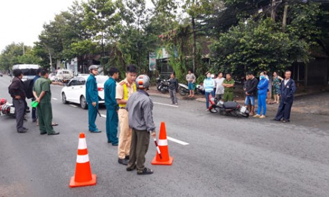 Công an TP.Thủ Dầu Một:
Dựng lại hiện trường vụ tai nạn giao thông xảy ra trong cơn mưa