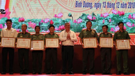 Mô hình Đội Công nhân xung kích:
Góp phần bảo vệ an ninh trật tự trong doanh nghiệp và địa phương