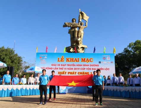 Khai mạc Giải xe đạp Truyền hình Bình Dương mở rộng lần VI năm 2019 - Cúp Tôn Đại Thiên Lộc