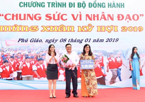 Huyện Phú Giáo: Hơn 1.000 người tham gia chương trình đi bộ vì nhân đạo