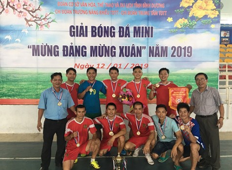 Giải bóng đá mini “Mừng đảng, Mừng xuân” 2019: Trường Năng khiếu TDTT tỉnh vô địch