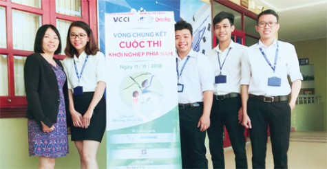 Những công dân trẻ góp sức xây dựng thành phố thông minh