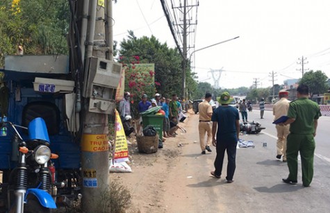 Va chạm với xe ba gác, nam học sinh tử vong