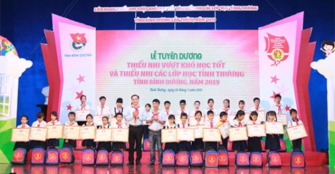 Liên hoan thiếu nhi vượt khó học tốt và thiếu nhi các lớp học tình thương lần IV năm 2019