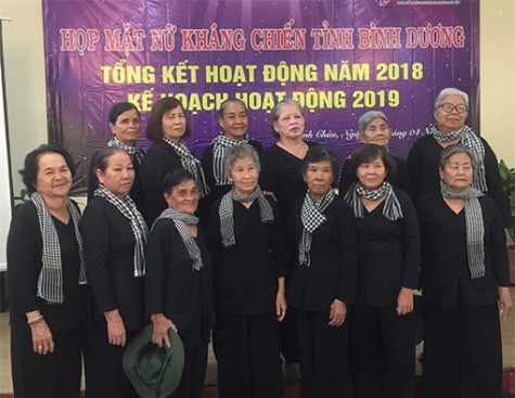 Họp mặt nữ kháng chiến tỉnh Bình Dương