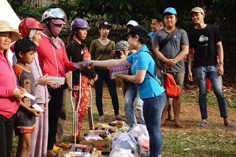 Nhóm “Hạc giấy từ thiện”: Tình nguyện vì cộng đồng