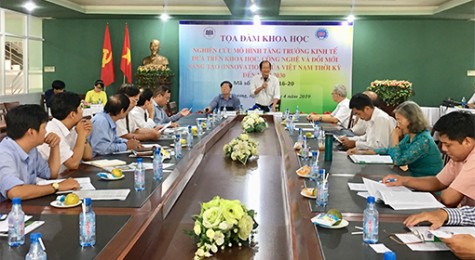 Tọa đàm khoa học: Nghiên cứu mô hình tăng trưởng kinh tế dựa trên khoa học, công nghệ và đổi mới sáng tạo