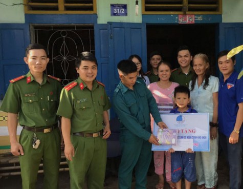 Đoàn Cơ sở Phòng Cảnh sát phòng cháy Chữa cháy - Cứu hộ cứu nạn, Công an tỉnh: Phối hợp thực hiện công trình “Em nuôi của Đoàn”