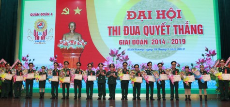 Quân đoàn 4 tuyên dương hơn 100 tập thể, cá nhân điển hình trong phong trào thi đua quyết thắng