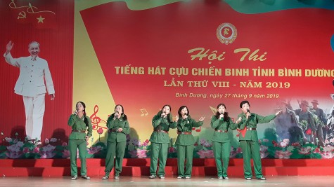 Bay cao tiếng hát cựu chiến binh