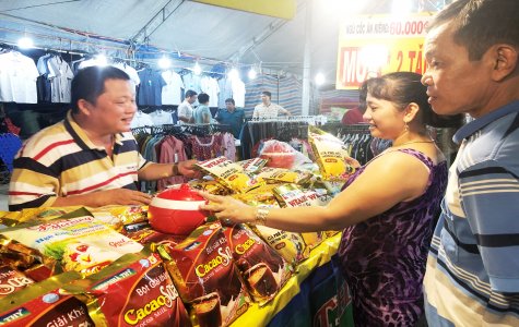 Đưa hàng Việt về khu, cụm công nghiệp phục vụ người lao động