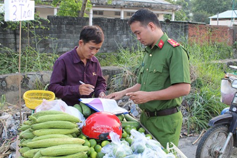 Phường Bình Hòa, TX.Thuận An: Ra quân xử lý các chợ tự phát