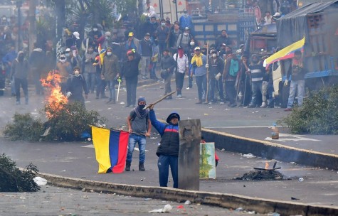 Thủ đô Ecuador chìm trong bạo loạn, Tổng thống ban bố lệnh giới nghiêm