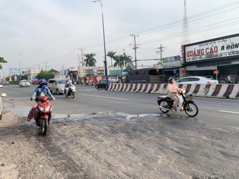 Cần nhanh chóng xử lý đoạn đường xuống cấp