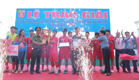 Giải bóng đá học sinh tranh cup Number 1 Active: Một mùa giải thành công