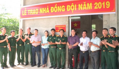 Lực lượng vũ trang Bình Dương: Đoàn kết, thi đua quyết thắng