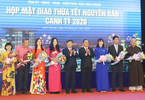 Họp mặt giao thừa Tết Nguyên đán Canh Tý 2020