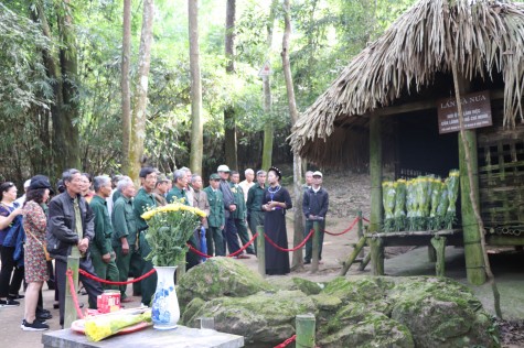 Lời thề núi sông từ Tân Trào