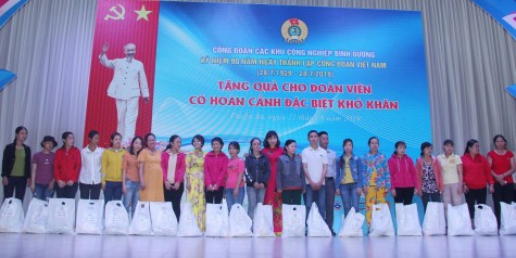 Công đoàn Các khu công nghiệp Bình Dương: Xây dựng quỹ hỗ trợ công nhân lao động có hoàn cảnh khó khăn