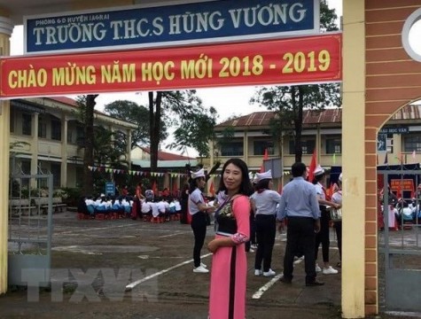 Thủ tướng khen ngợi nữ tác giả bài thơ về đất nước chống dịch COVID-19