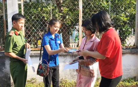 Đoàn Thanh niên ra quân tuyên truyền PCCC và phòng chống dịch Covid 19