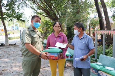 Thêm nhiều tấm lòng nhân ái đến với người khó khăn