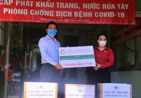 Một doanh nghiệp ủng hộ 100.000 khẩu trang phòng, chống dịch