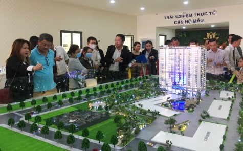 Khai trương nhà mẫu Minh Quốc Plaza