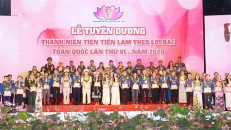 Tuyên dương thanh niên tiên tiến làm theo lời Bác tiêu biểu toàn quốc