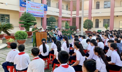 Tuyên truyền pháp luật về phòng chống ma túy cho học sinh