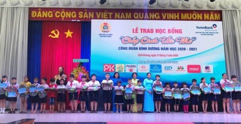 65% nữ CNVCLĐ tham gia phong trào thi đua “Giỏi việc nước, đảm việc nhà”