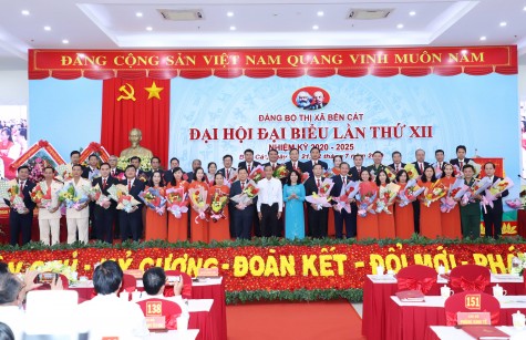 Bế mạc Đại hội đại biểu Đảng bộ TX.Bến Cát lần thứ XII, nhiệm kỳ 2020-2025: Đoàn kết, thống nhất đưa Bến Cát vươn lên mạnh mẽ, vững chắc hơn