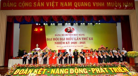 Chung sức, đồng lòng thực hiện thắng lợi nghị quyết đại hội đề ra