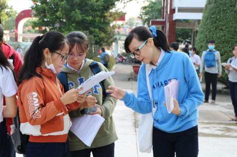 Bình Dương: 10.559 học sinh trúng tuyển vào lớp 10 năm học 2020-2021