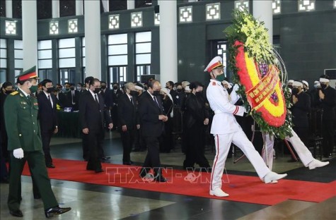 Cử hành trọng thể Lễ Quốc tang nguyên Tổng Bí thư Lê Khả Phiêu