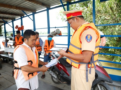 Tăng cường kiểm tra an toàn giao thông đường thủy nội địa