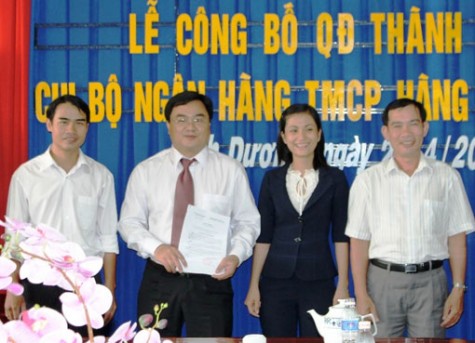 Xây dựng, phát triển đảng trong doanh nghiệp ngoài khu vực nhà nước: Sản xuất phát triển, kinh doanh bền vững