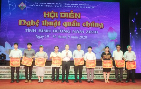 Khai mạc Hội diễn nghệ thuật quần chúng Bình Dương năm 2020