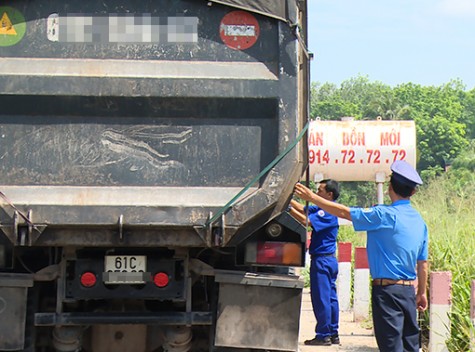 Hành vi chở hàng quá khổ, quá tải trọng: Xiết kiểm tra, giảm vi phạm