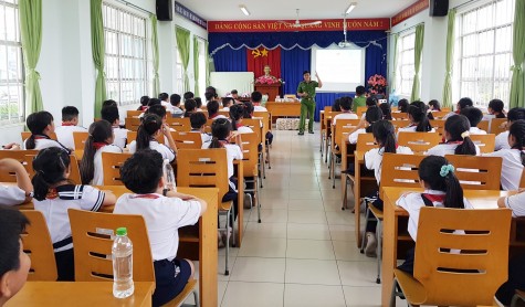 Tuyên truyền phòng chống tai nạn đuối nước, thương tích cho học sinh trường Tiểu học Chánh Mỹ