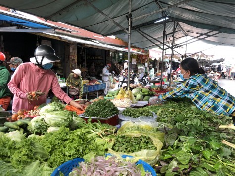 Mưa bão đẩy giá thực phẩm tăng!