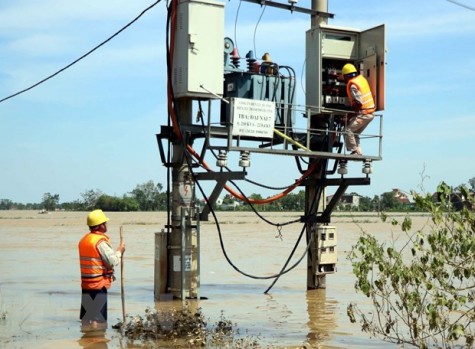 Bão số 8 có khả năng suy yếu khi bắt đầu vào đất liền